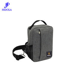 tui-xach-nam-deo-cheo