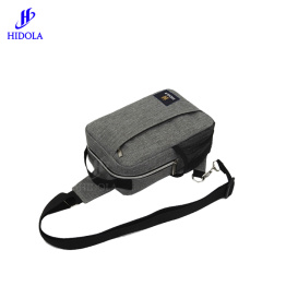 tui-xach-nam-deo-cheo